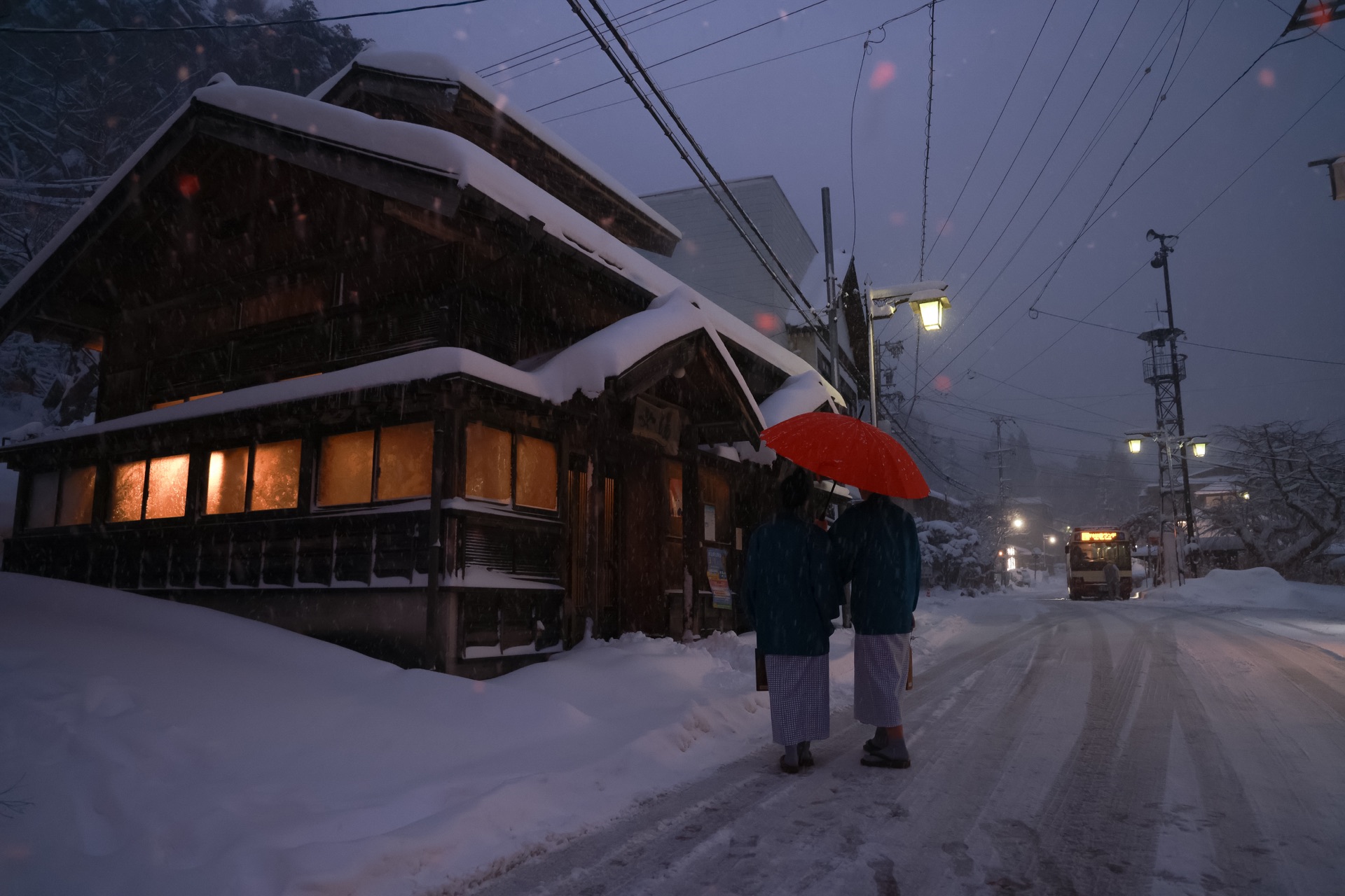 Going round the public bathhouses of Yamada Onsen in a yukata